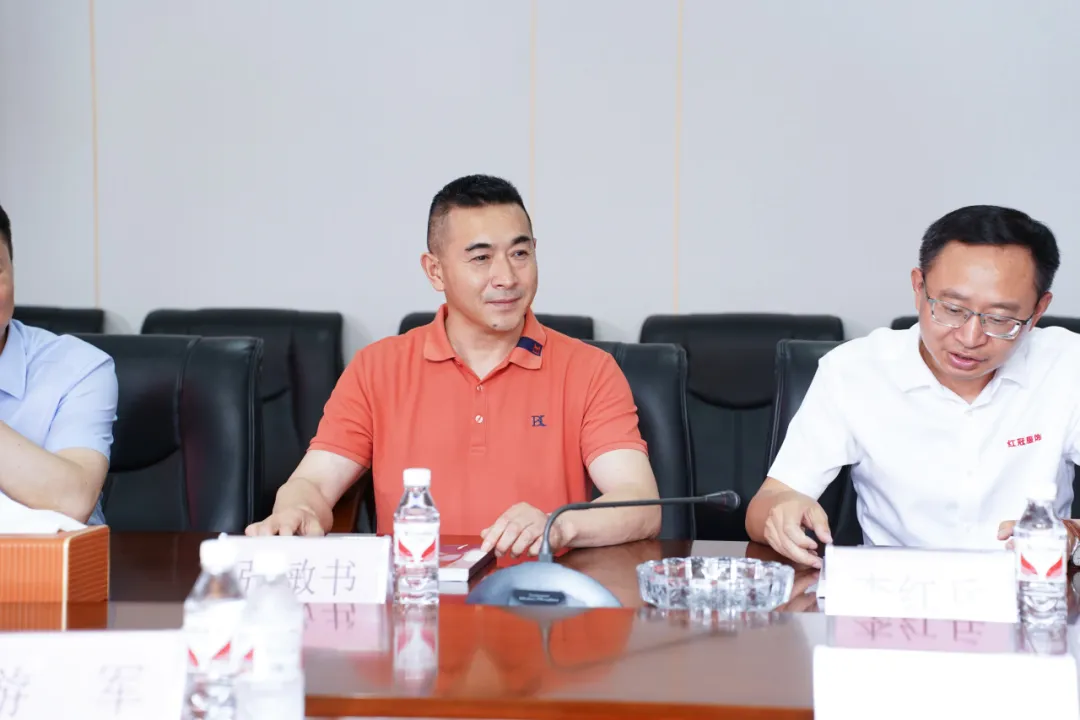 张敏书董事长对花季传媒网站链接免费服饰集团的介绍.jpg